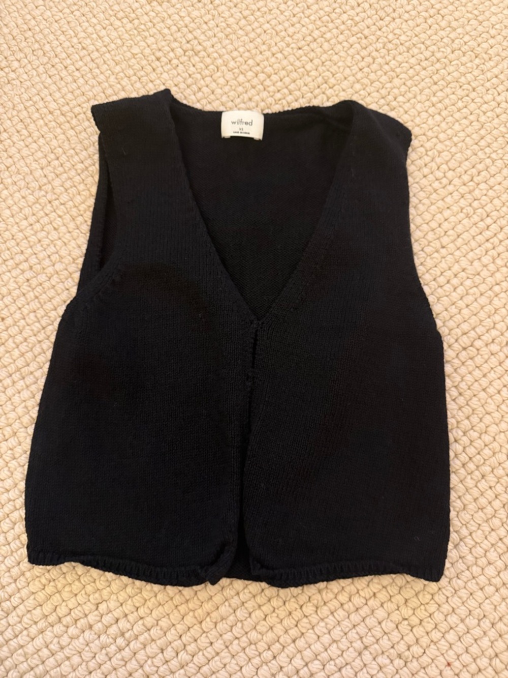 Aritzia NWOT black knit sweater vest